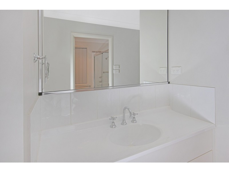 70 Vista Avenue, Catalina NSW 2536