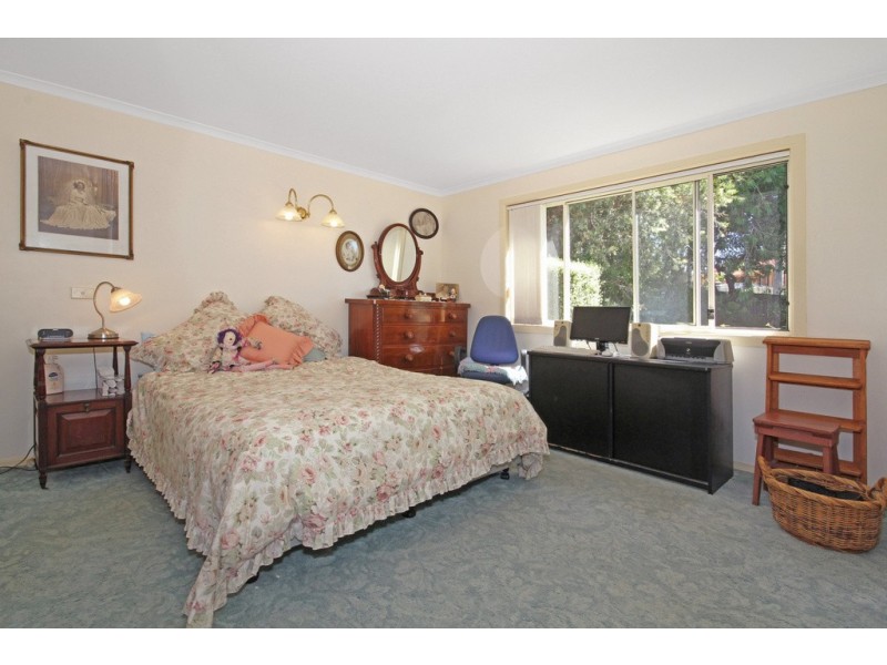 18 Wentworth Avenue, Sunshine Bay NSW 2536