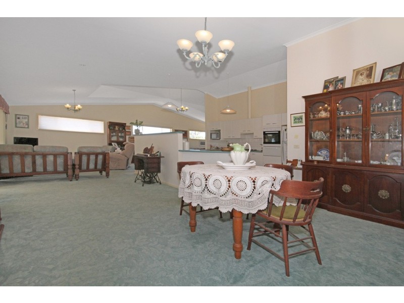 18 Wentworth Avenue, Sunshine Bay NSW 2536