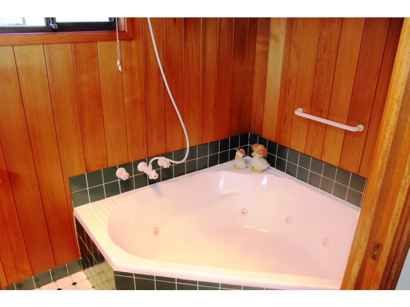 380 George Bass Drive, Malua Bay NSW 2536