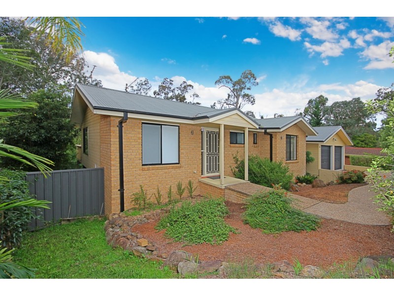 44 Karoola Crescent, Surfside NSW 2536