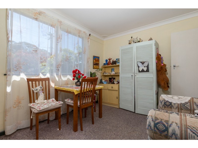 27 Edward Road, Batehaven NSW 2536