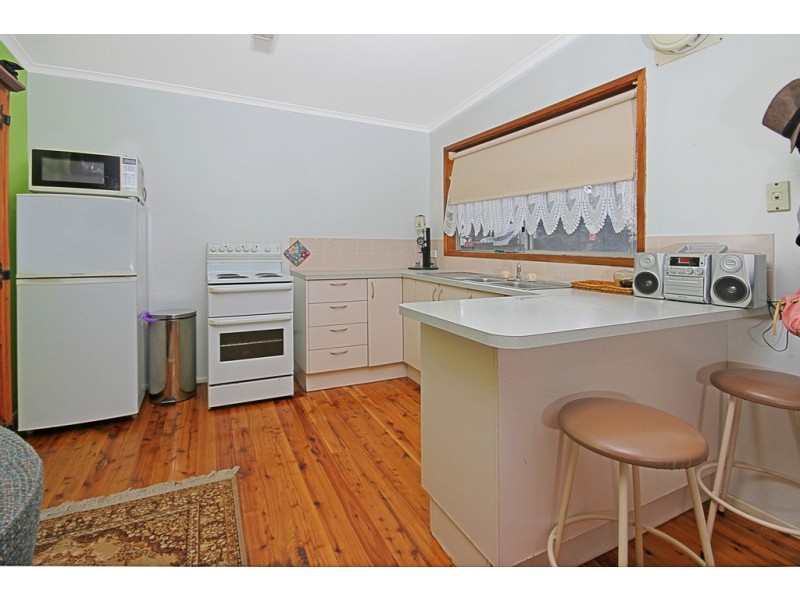 22 Berrima Parade, Surfside NSW 2536