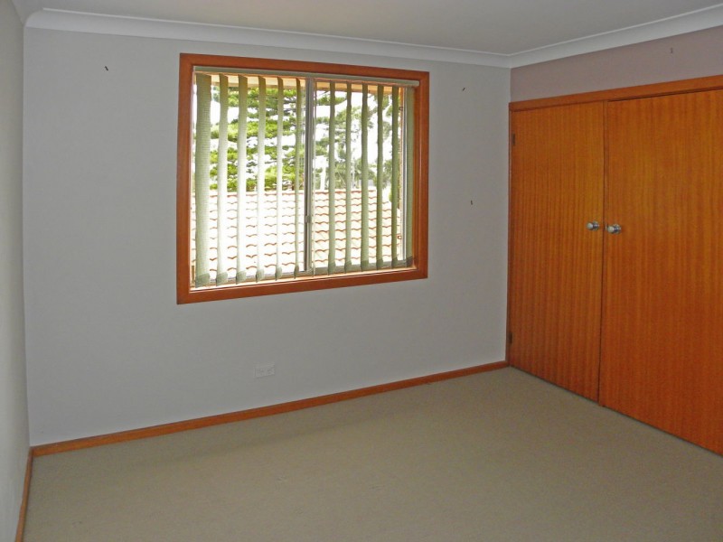 5 Denham Avenue, Denhams Beach NSW 2536