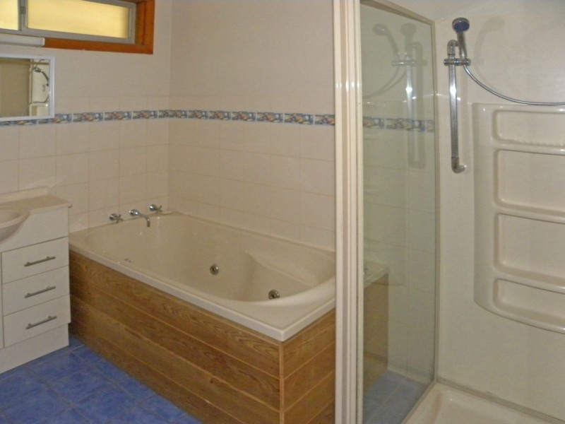 5 Denham Avenue, Denhams Beach NSW 2536