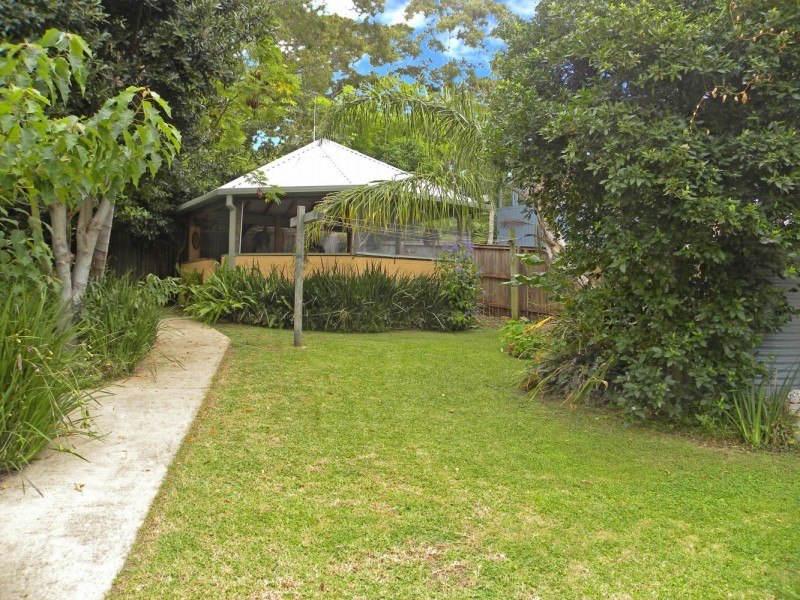 5 Denham Avenue, Denhams Beach NSW 2536