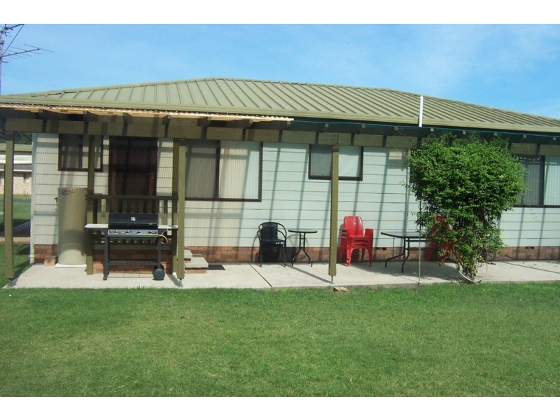 9 Tristania Parade, Maloneys Beach NSW 2536