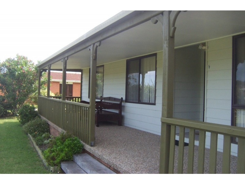 9 Tristania Parade, Maloneys Beach NSW 2536