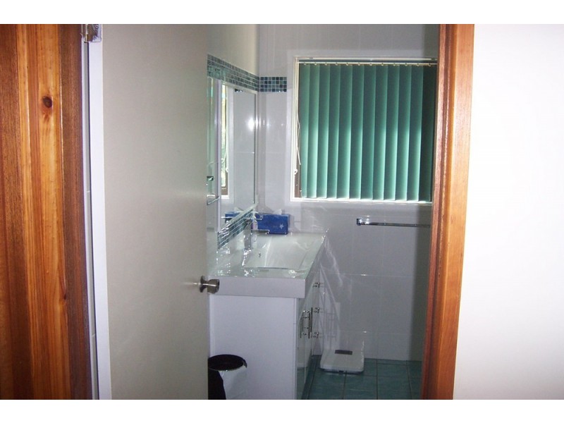 9 Tristania Parade, Maloneys Beach NSW 2536