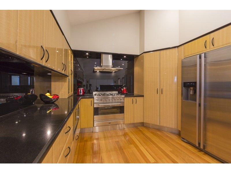 398 Beach Road, Batehaven NSW 2536