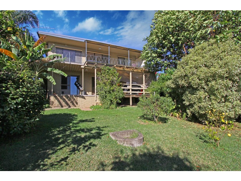 4 Riverview Crescent, Catalina NSW 2536