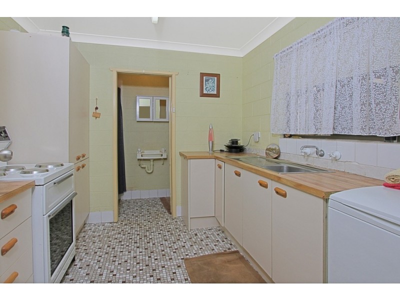 4 Riverview Crescent, Catalina NSW 2536