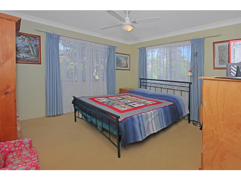 4 Riverview Crescent, Catalina NSW 2536