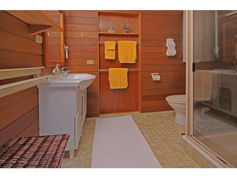 20 Karoo Crescent, Malua Bay NSW 2536