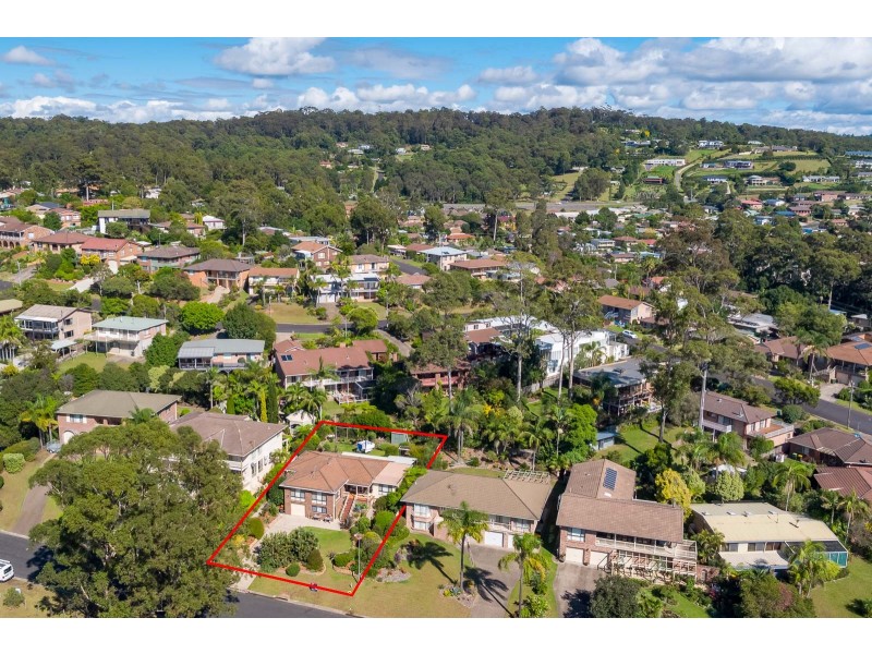 9 Parker Avenue, Surf Beach NSW 2536