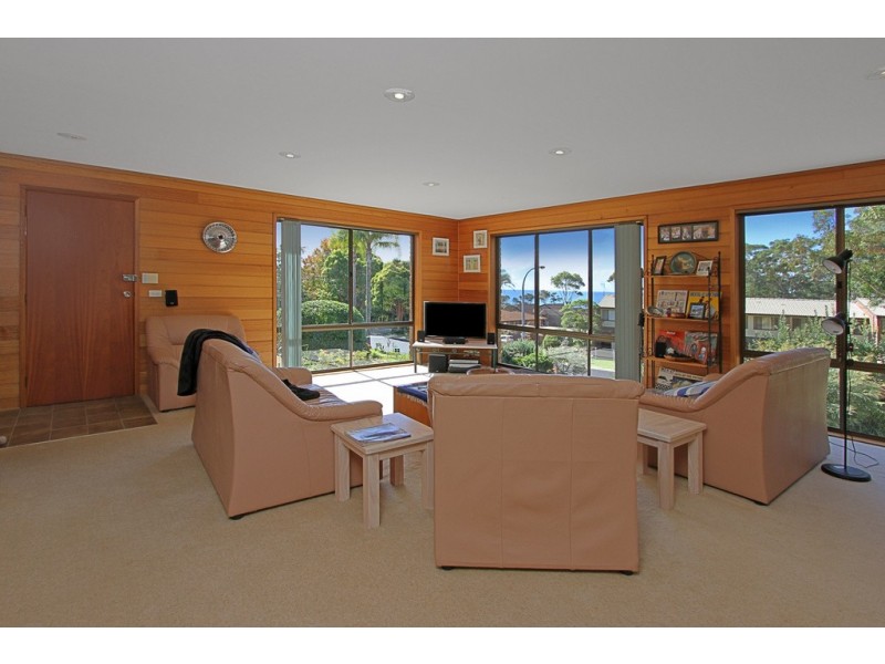 9 Parker Avenue, Surf Beach NSW 2536