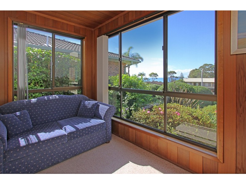 9 Parker Avenue, Surf Beach NSW 2536