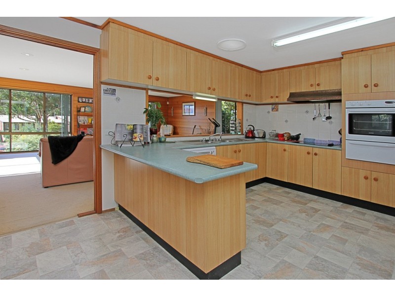 9 Parker Avenue, Surf Beach NSW 2536