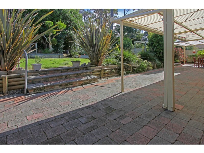 9 Parker Avenue, Surf Beach NSW 2536