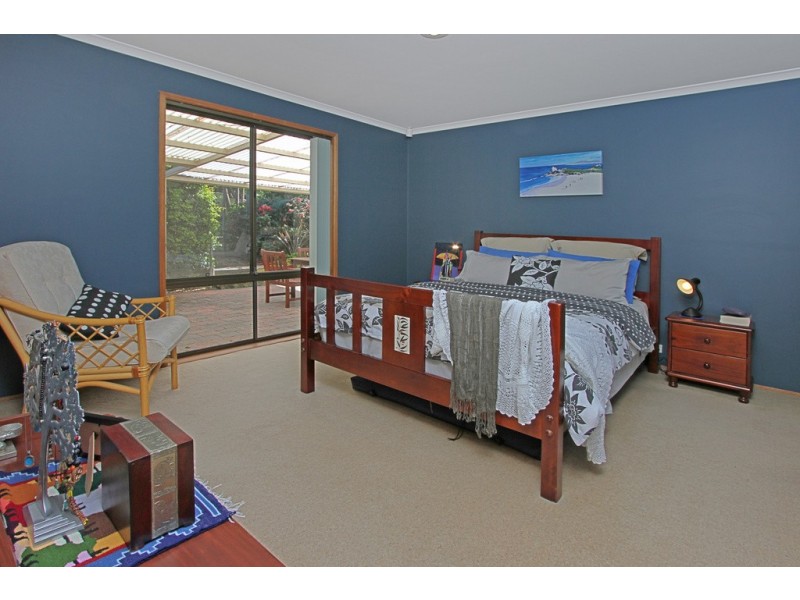 9 Parker Avenue, Surf Beach NSW 2536