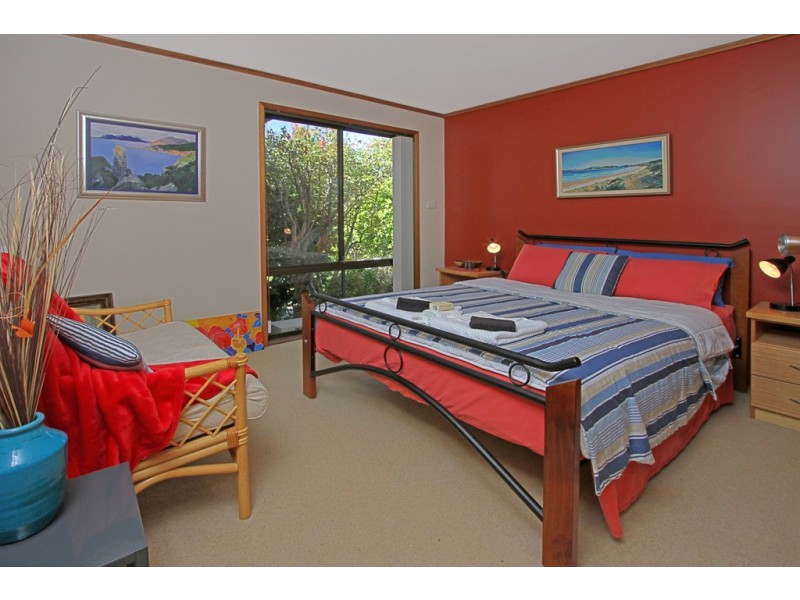 9 Parker Avenue, Surf Beach NSW 2536