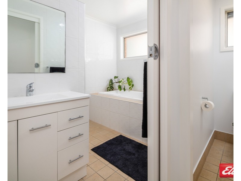 53 Country Club Dr, Catalina NSW 2536