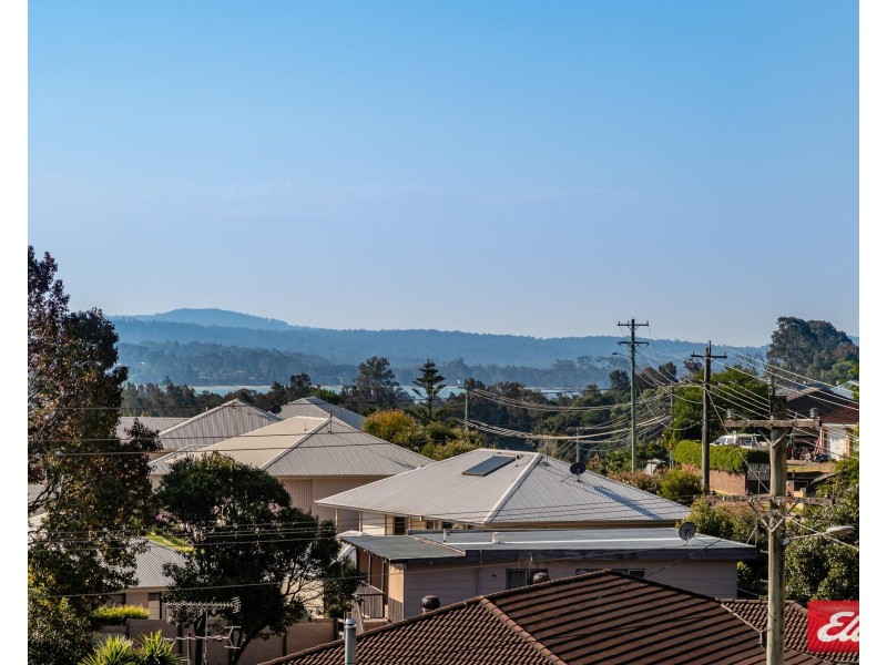 53 Country Club Dr, Catalina NSW 2536