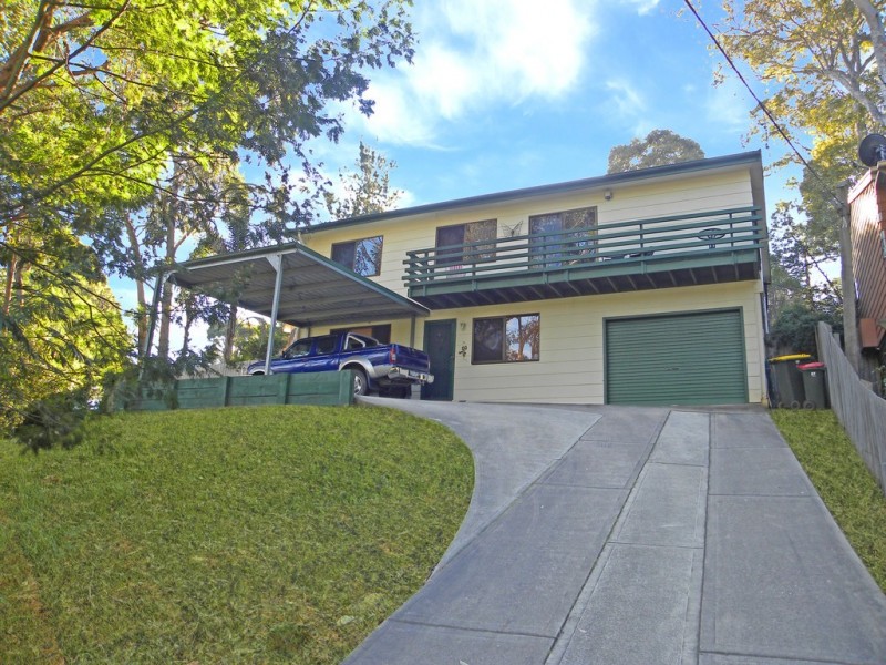 19 Clare Crescent, Batehaven NSW 2536