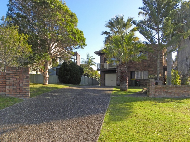2/28 Pyang Avenue, Malua Bay NSW 2536