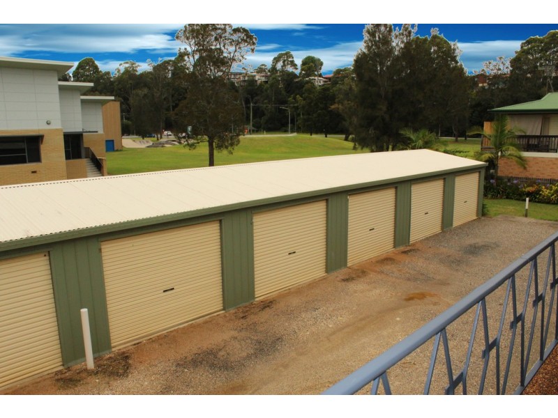 4 /10 Catlin Avenue, Batemans Bay NSW 2536