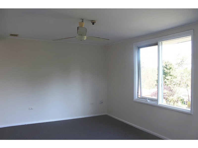 1 Hillview Place, Sunshine Bay NSW 2536