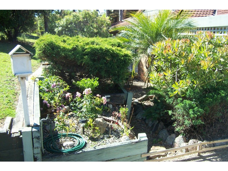 29 Peninsula Drive, Surfside NSW 2536