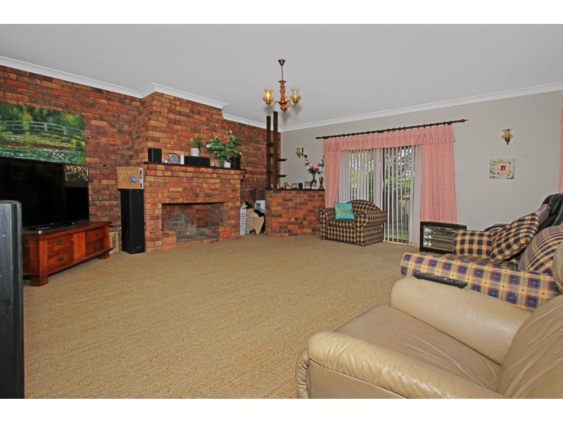 9 Foam Street, Surfside NSW 2536