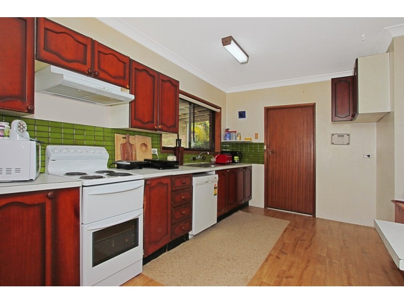 9 Foam Street, Surfside NSW 2536