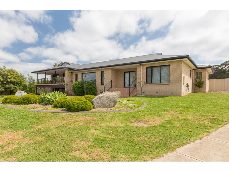 2 Broomfield Crescent, Long Beach NSW 2536