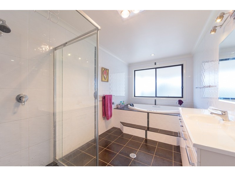 2 Broomfield Crescent, Long Beach NSW 2536