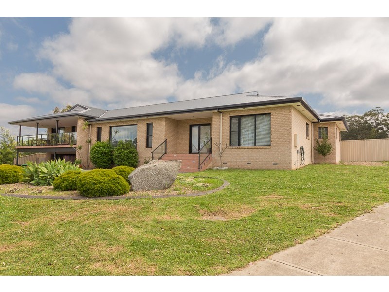 2 Broomfield Crescent, Long Beach NSW 2536