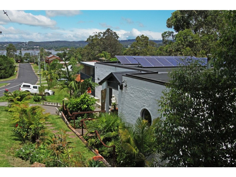 79 Berrima Parade, Surfside NSW 2536