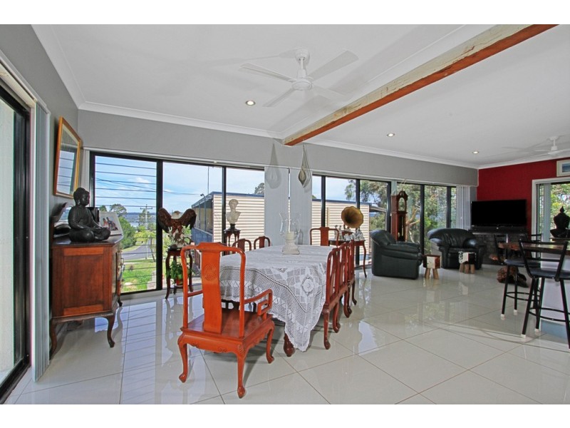 79 Berrima Parade, Surfside NSW 2536