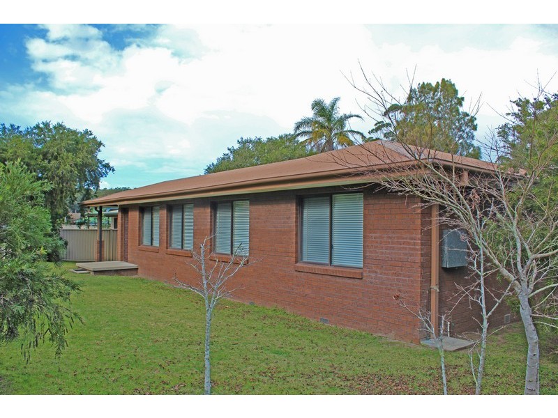 98 Maloneys Drive, Maloneys Beach NSW 2536