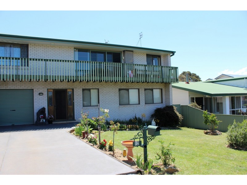 12 Ocean Road, Batehaven NSW 2536