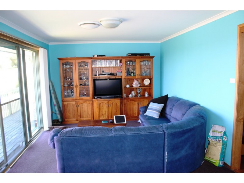 12 Ocean Road, Batehaven NSW 2536