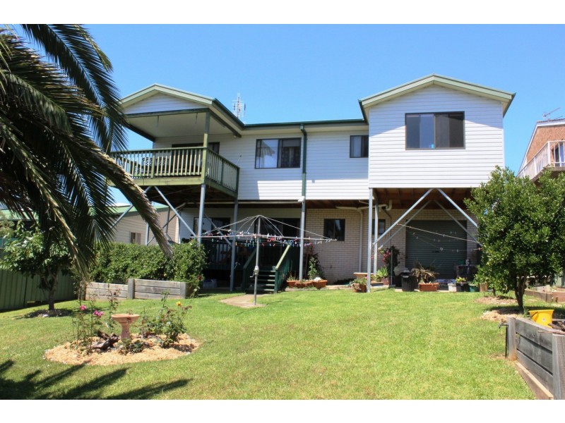12 Ocean Road, Batehaven NSW 2536