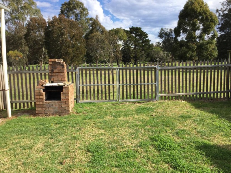 24 Golf Links Drive, Batemans Bay NSW 2536