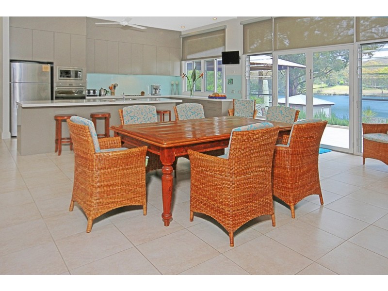 27 Sproxtons Lane, Nelligen NSW 2536