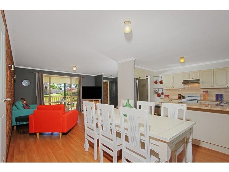 15 Wentworth Avenue, Sunshine Bay NSW 2536