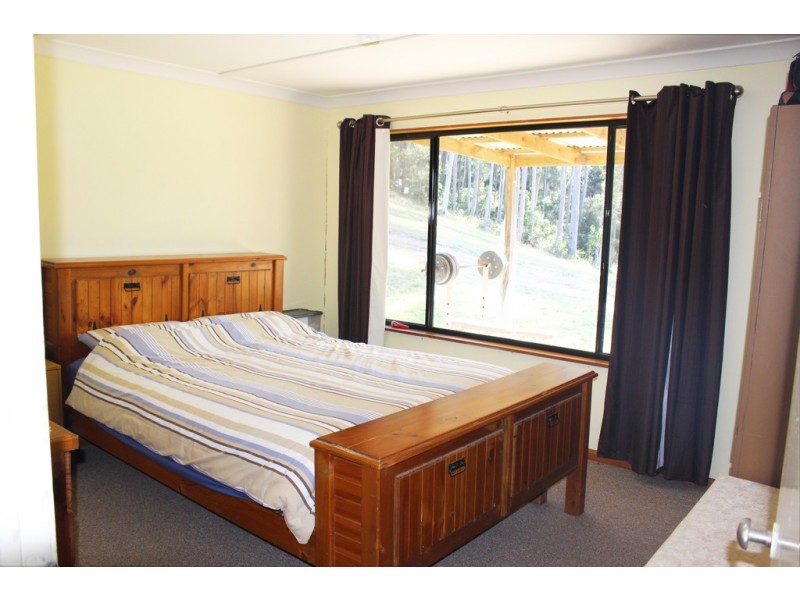 58 McCardys Creek Road, Nelligen NSW 2536