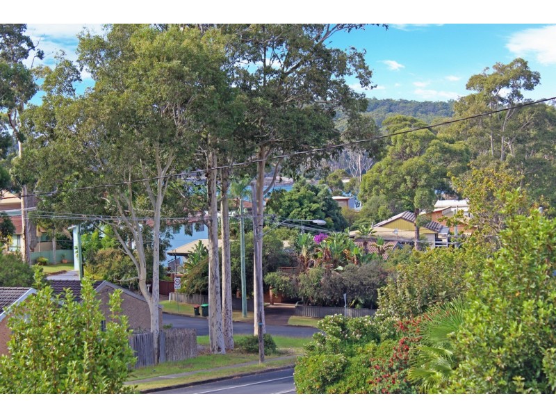 618 Beach Road, Surf Beach NSW 2536