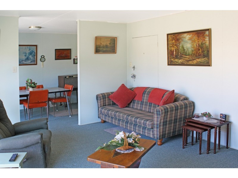 618 Beach Road, Surf Beach NSW 2536