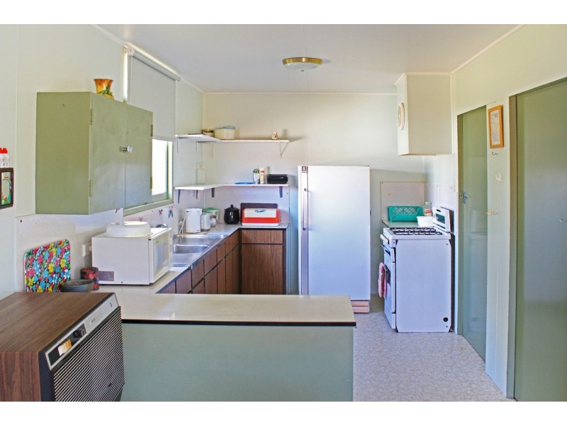 618 Beach Road, Surf Beach NSW 2536